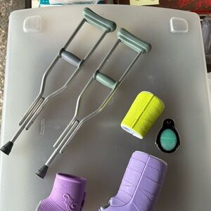 American Girl Crutches set